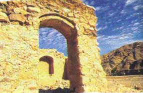 قلعه كنجانچم  واقع در شهر مهران