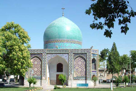 گنبد سبز واقع در شهر مشهد