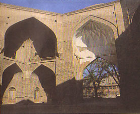مسجد مطلب خان  واقع در شهر خوی