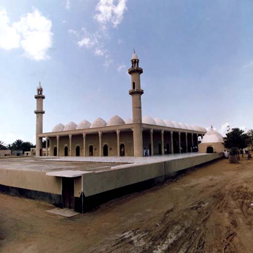 مسجد جامع قشم واقع در شهر قشم