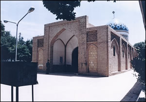 بقعه امامزاده ام کبری و ام صغری (ع) واقع در شهر کرج