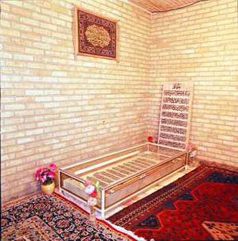 آرامگاه امام احمد غزالی-مسجد حیدریه واقع در شهر قزوين