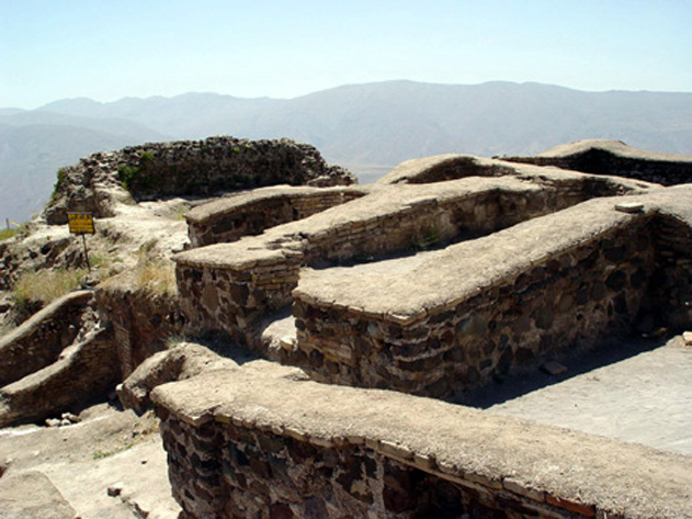 قلعه الموت  واقع در شهر قزوين